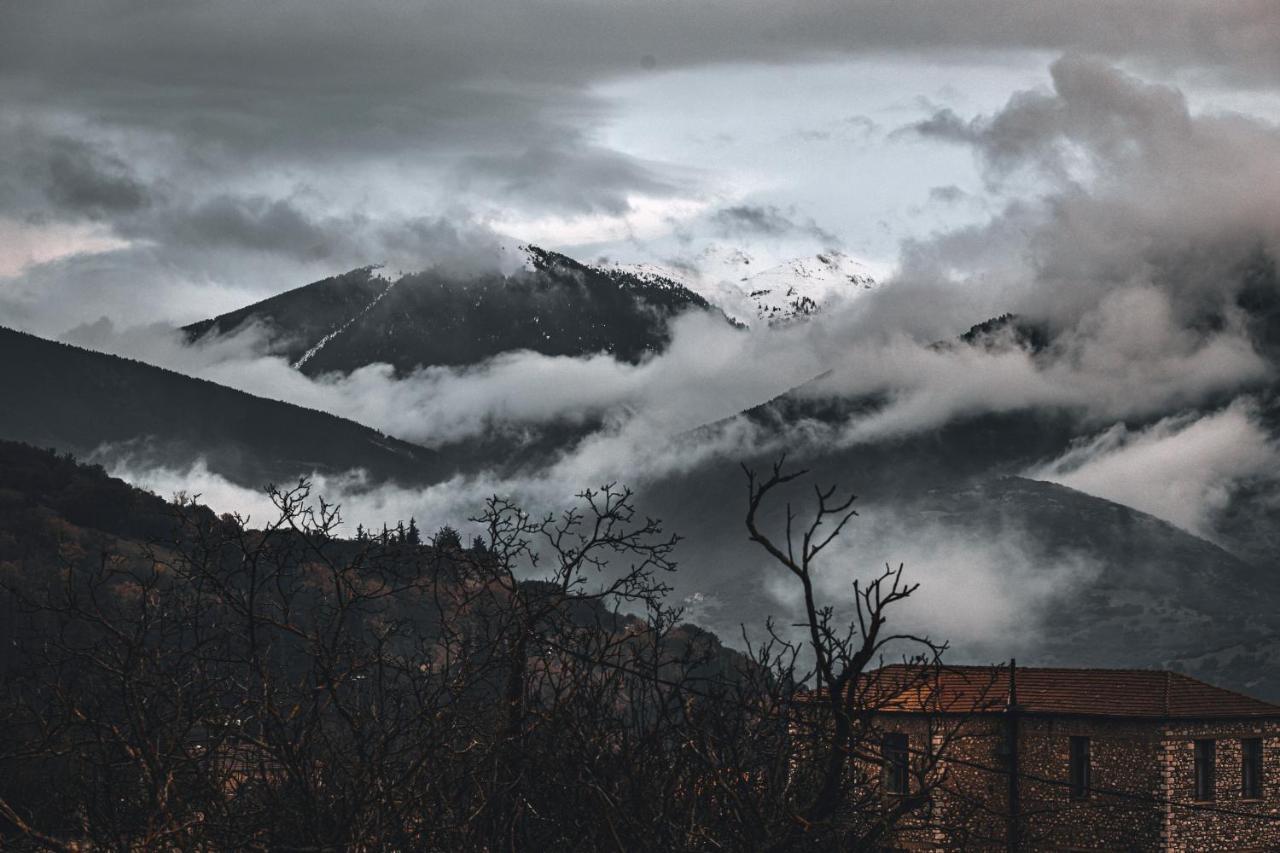Ξενώνας Βυσωκά Kalavryta Bagian luar foto