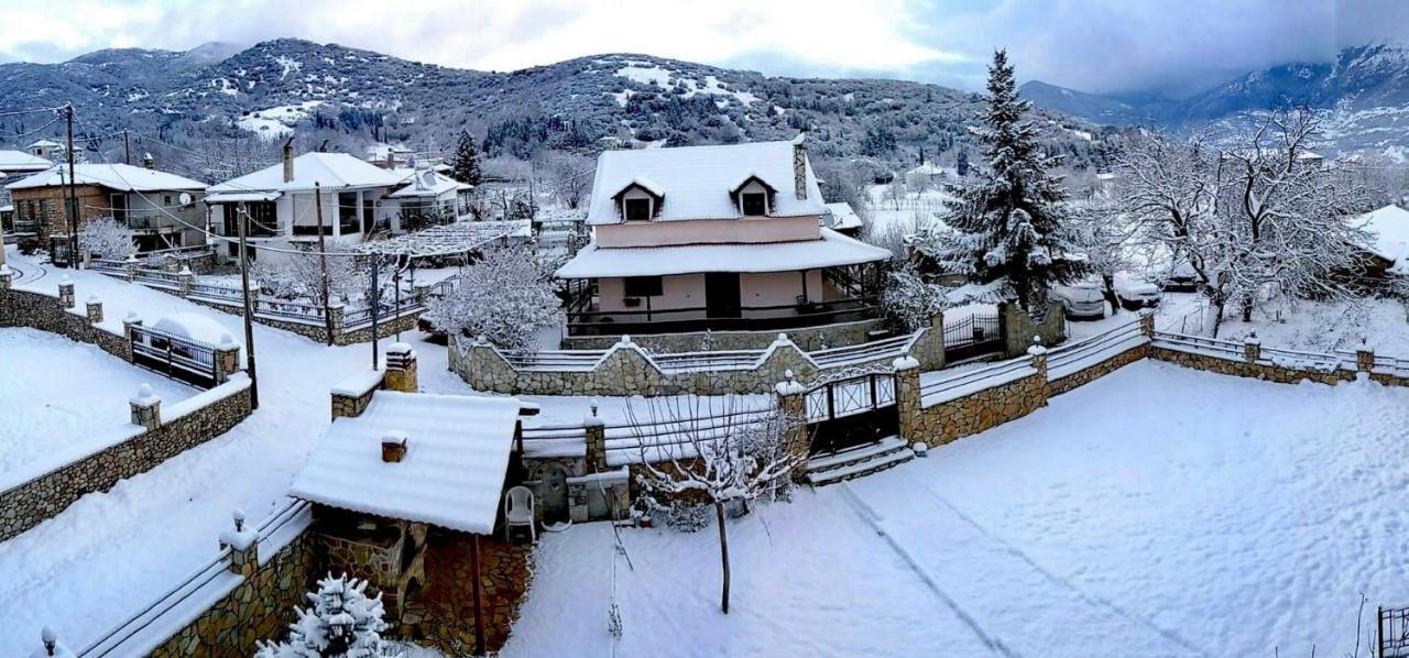 Ξενώνας Βυσωκά Kalavryta Bagian luar foto